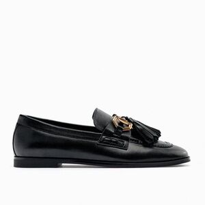 NWT. Zara Tassel Loafers with Metal Buckle and Tassels. Size 7,5. 10